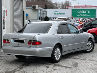 Mercedes E-Class foto 3