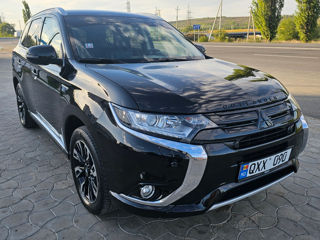 Mitsubishi Outlander foto 8