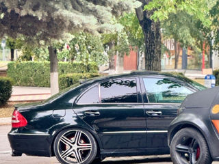 Mercedes E-Class foto 9