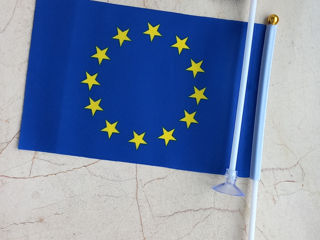 Stegulete Republica Moldova si Uniunea Europeana 22*14 cm cu baghet foto 2