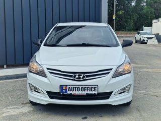 Hyundai Accent foto 2