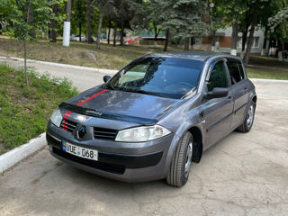 Renault Megane foto 1