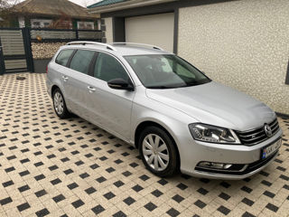 Volkswagen Passat foto 3