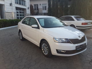 Skoda Rapid foto 2