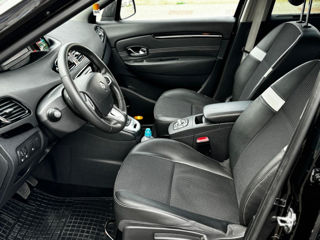 Renault Grand Scenic foto 8