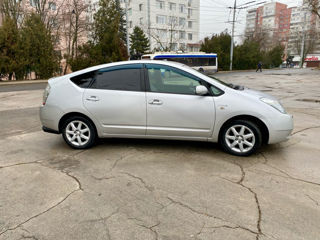 Toyota Prius foto 6