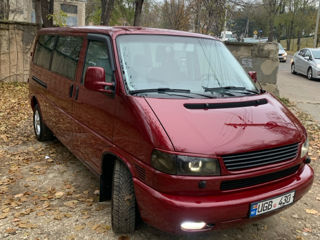 Volkswagen Caravelle foto 2