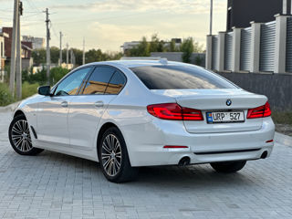 BMW 5 Series foto 7