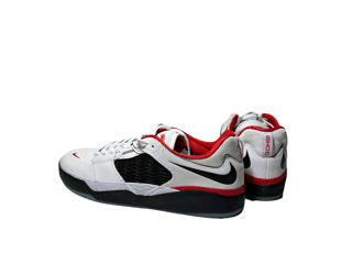 Кроссовки Nike foto 2