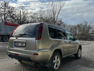 Nissan X-Trail foto 3