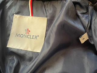 Moncler puffer jacket foto 6