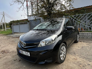 Toyota Yaris foto 2