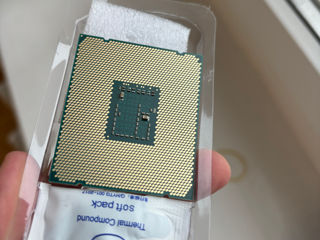 Intel Xeon E5 2670 V3 foto 2