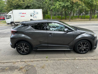 Toyota C-HR foto 9