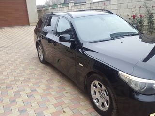 BMW 5 Series foto 1