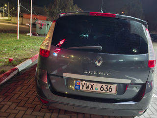 Renault Grand Scenic foto 9