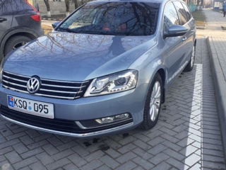 Volkswagen Passat foto 2