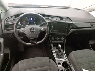 Volkswagen Touran foto 11