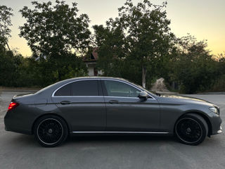 Mercedes E-Class foto 3