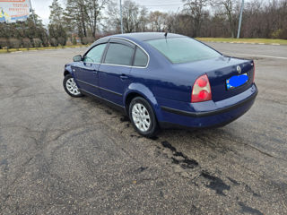 Volkswagen Passat foto 3