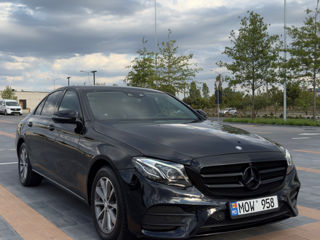 Mercedes E-Class foto 2