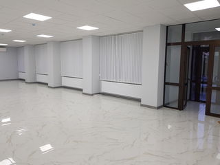 Chirie Spațiu comercial cu amplasare comodă pe Prima Linie la str. Mircea cel Bătrân. фото 3