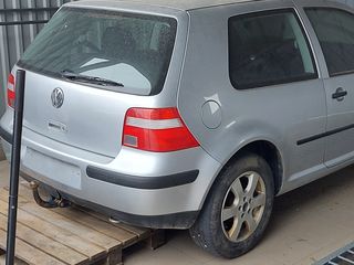 Dezmembrez VW GOLF 4 foto 5