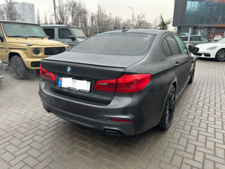 BMW 5 Series foto 6