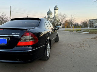 Mercedes E-Class foto 4