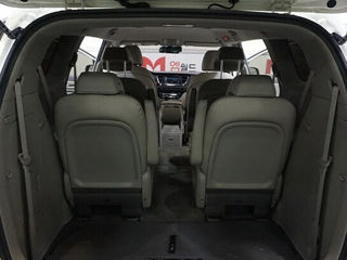 KIA Carnival foto 18