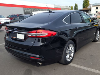 Ford Fusion foto 4