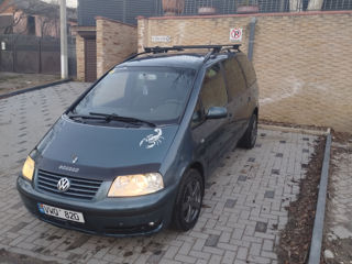 Volkswagen Sharan foto 3