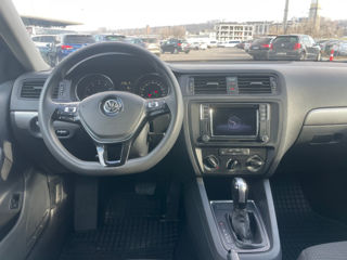 Volkswagen Jetta foto 10