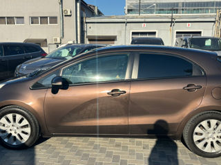 KIA Rio foto 7