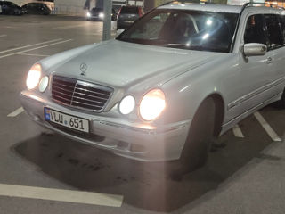 Mercedes E-Class foto 6