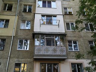 Ремонт и реставрация балконов, кладка газоблоков, замена, демонтаж, перил парапетов, окна на балкон фото 7