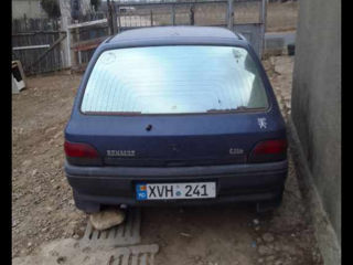 Renault Clio foto 7