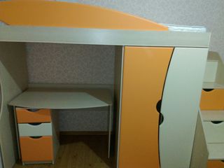 Мебель для детской комнаты /Savana/ в идеальном состоянии,шкаф,горка,стол,тумба,кровать с матрасом