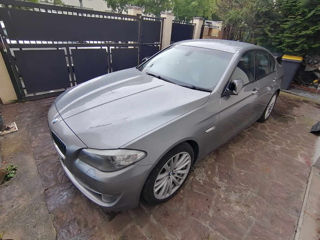 BMW 5 Series foto 2