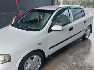 Opel Astra foto 2