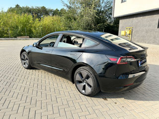 Tesla Model 3 foto 5