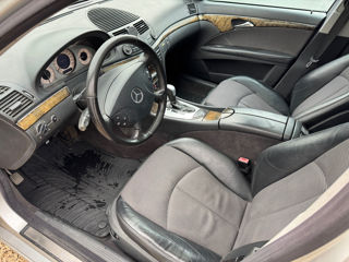 Mercedes E-Class foto 9