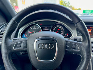 Audi Q7 foto 15