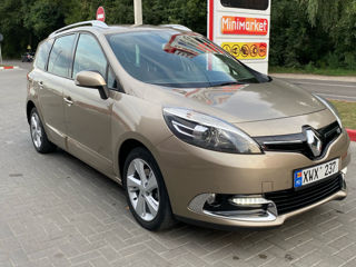 Renault Grand Scenic foto 1