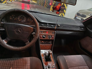 Mercedes E-Class foto 6