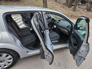 Renault Megane foto 8