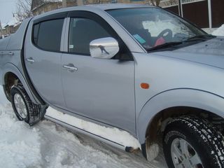 Mitsubishi L foto 6