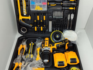 Ударный бесщеточный шуруповёрт DeWalt DCD771 24volt foto 1