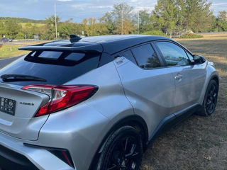 Toyota C-HR foto 4