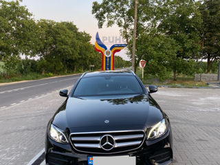 Mercedes E-Class foto 2